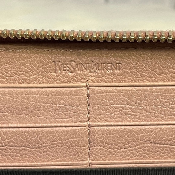 YVES SAINT LAURENT muse leather zip wallet in tan - Picture 12 of 16
